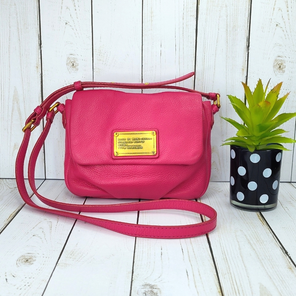 Marc Jacobs Classic Q Baby Crossbody Purse - Picture 1 of 17